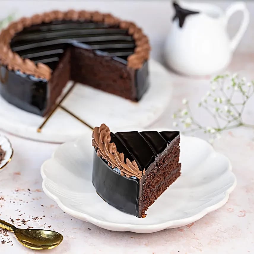 Royal Truffle Chocolate Cake
