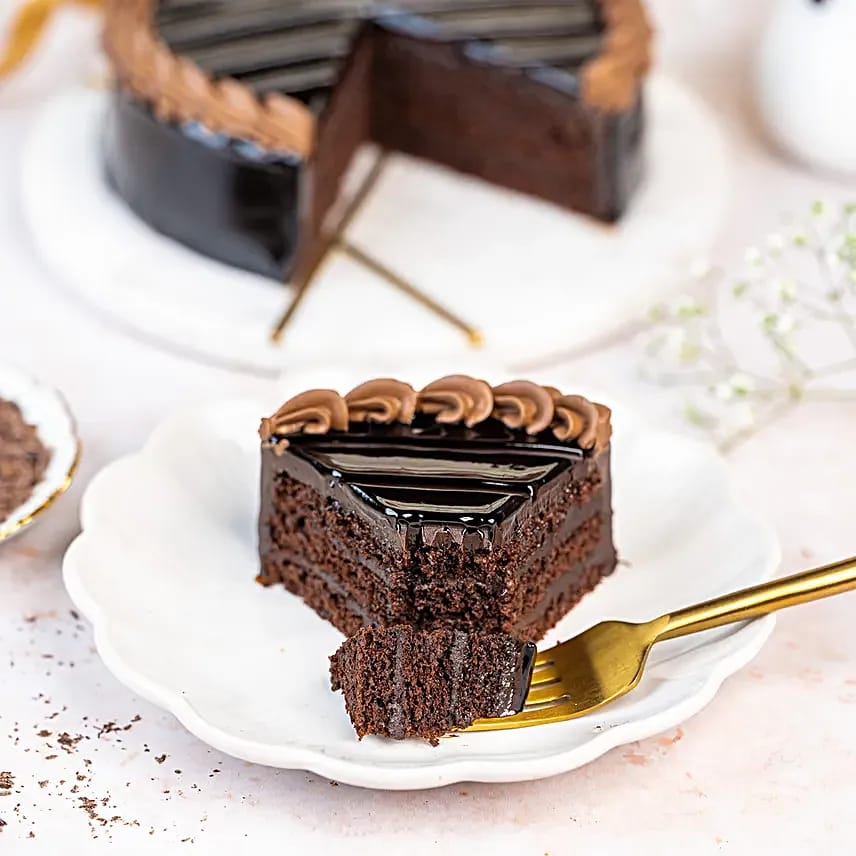 Royal Truffle Chocolate Cake