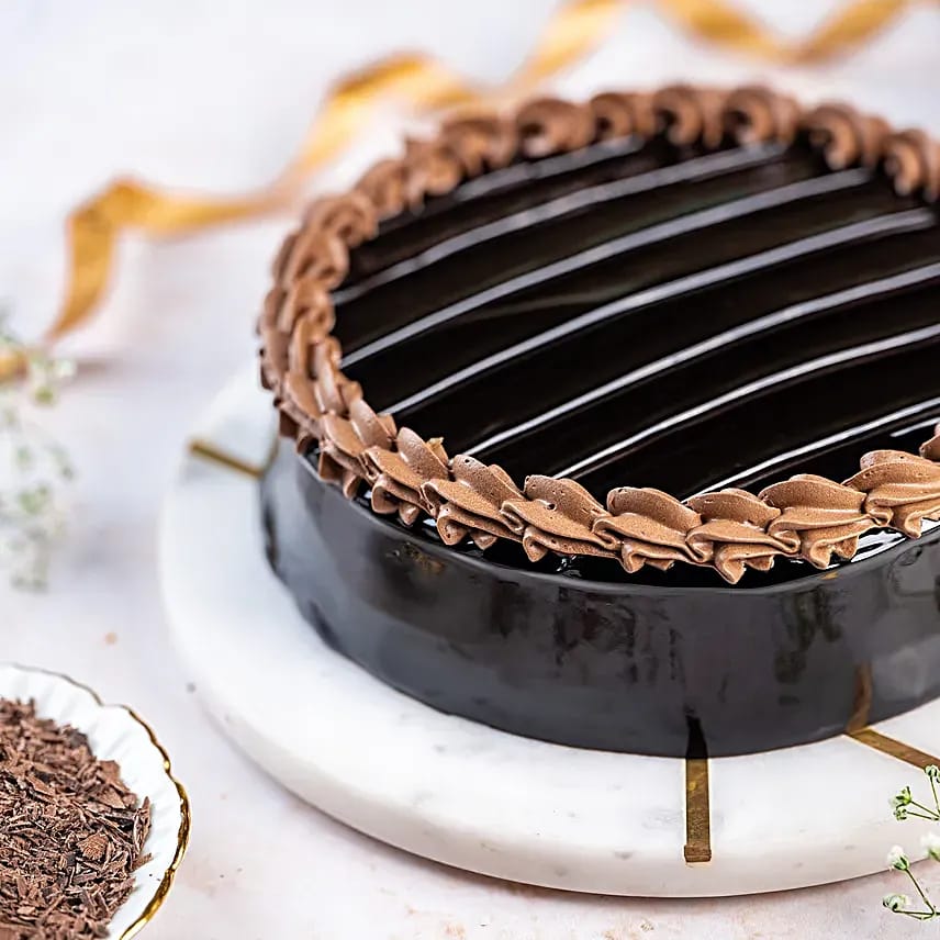 Royal Truffle Chocolate Cake